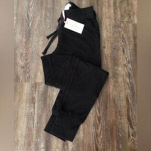 NWT Evy’s Tree Black Jogger Pants - XS